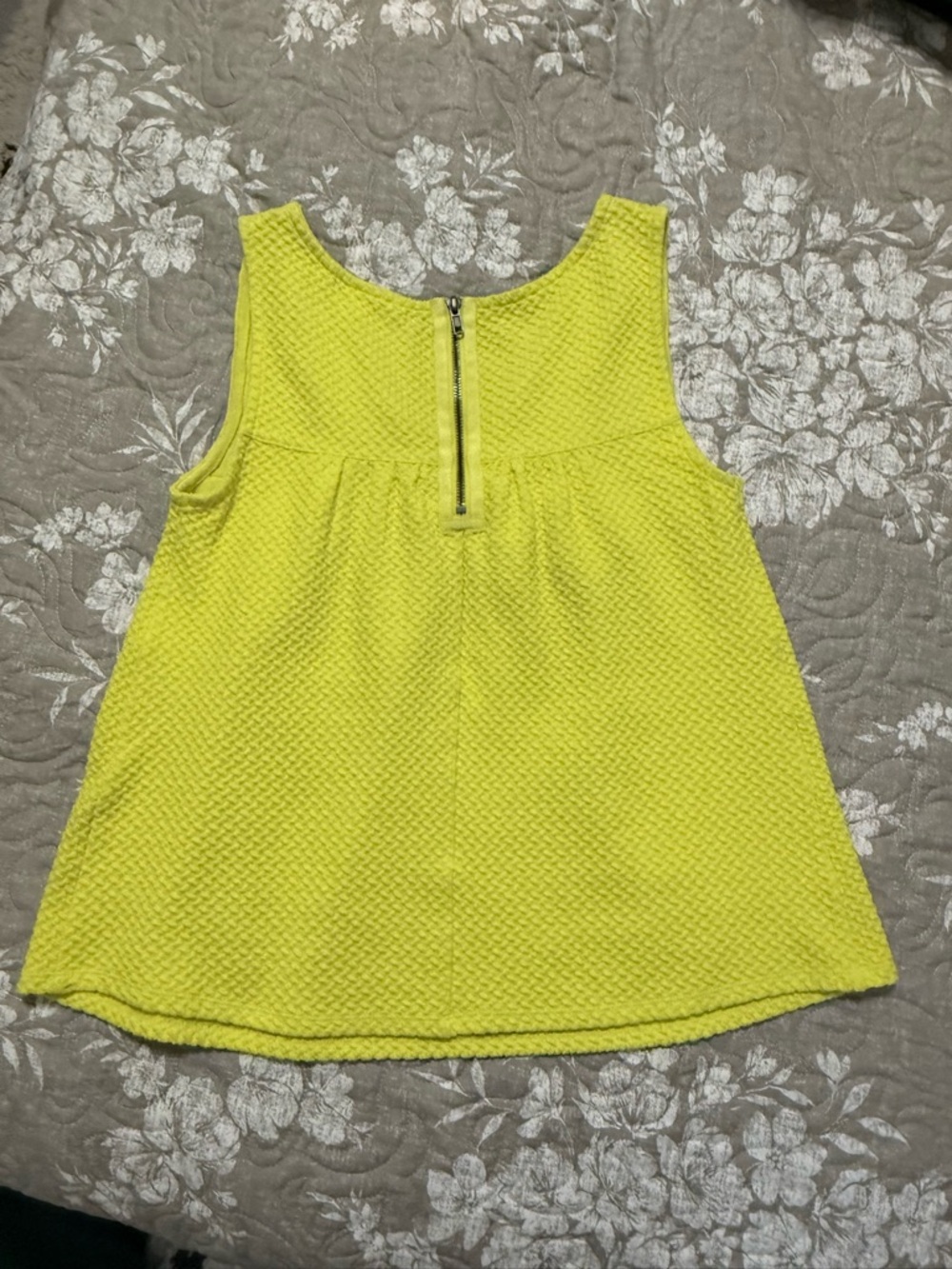 Anthro Tank - Picture 3 of 3
